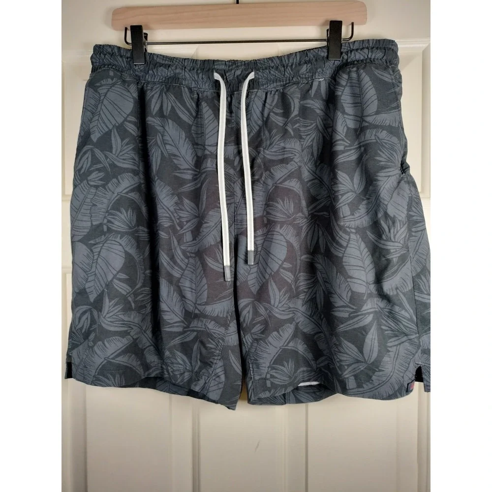 Faherty Shorelite Trunk Mountain Black Leaf Swim Shorts XL